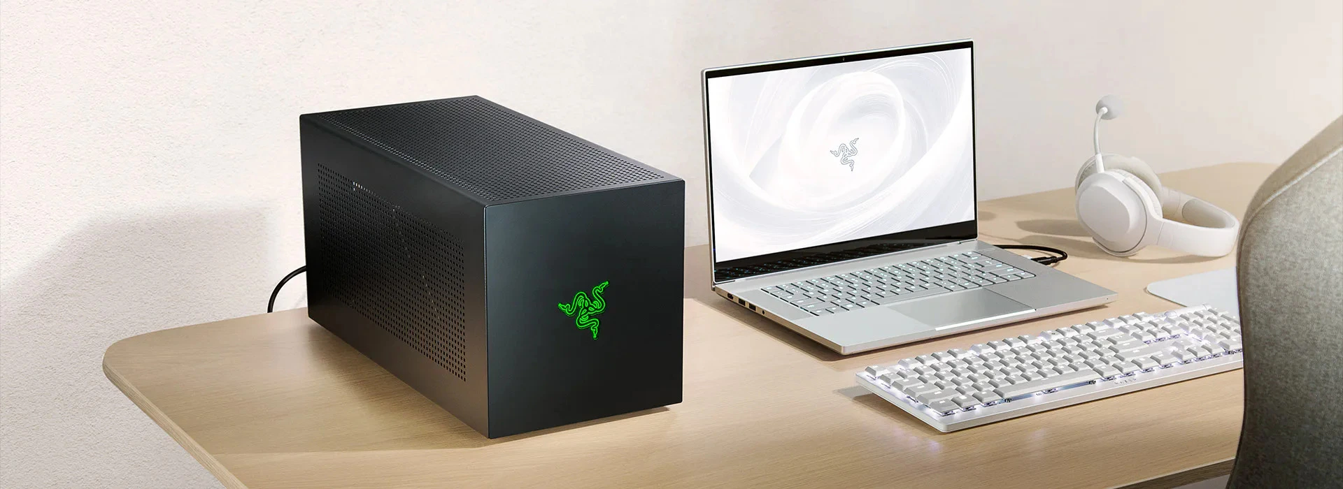 Razer Core X V2: Thunderbolt 5 eGPU for Laptops
